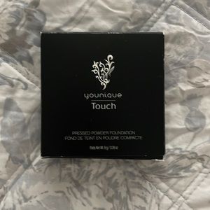 Younique Touch Pressed Powder Foundation Poplin NIB